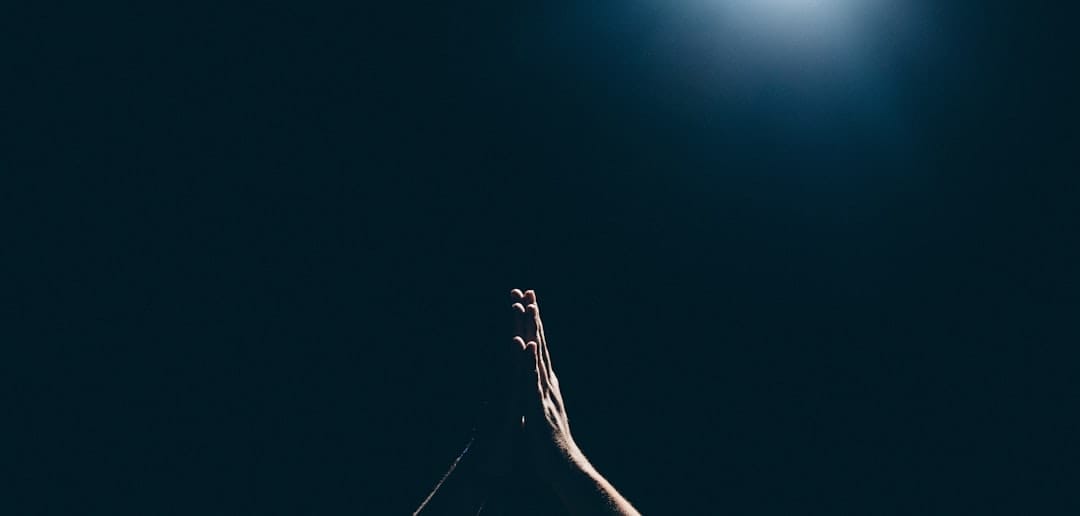 Photo Praying hands