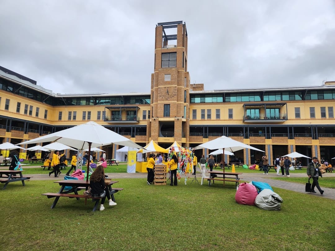Photo University campus