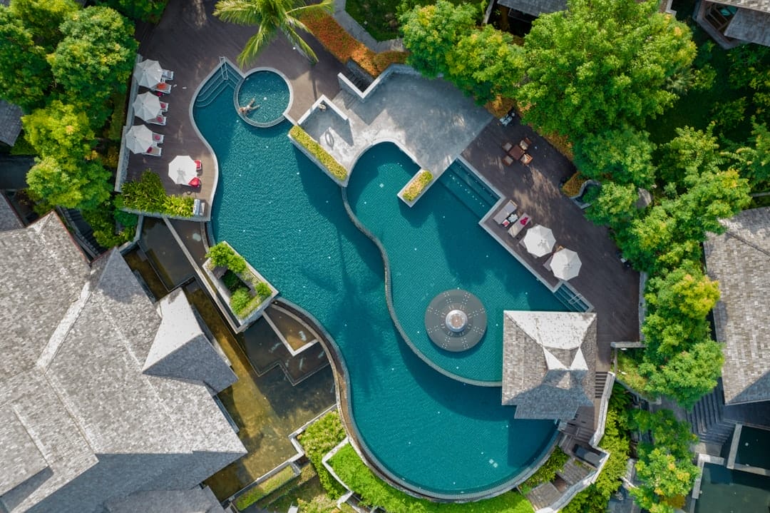Photo Luxury pool