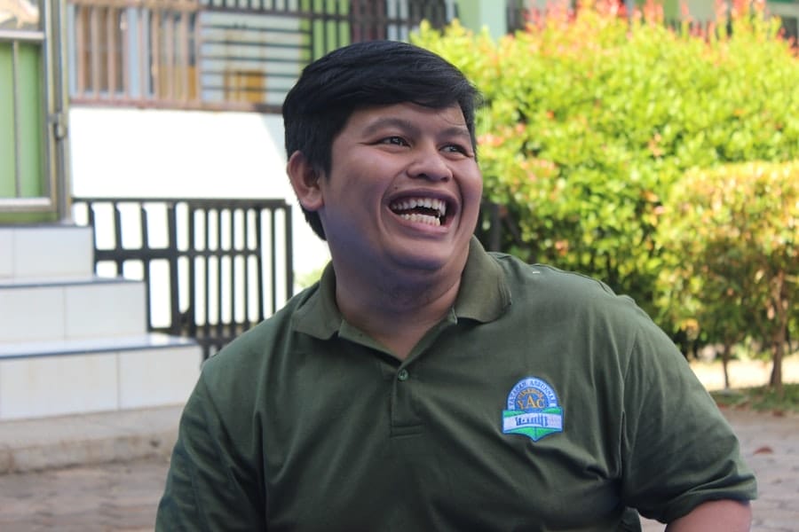 Photo ray white surabaya