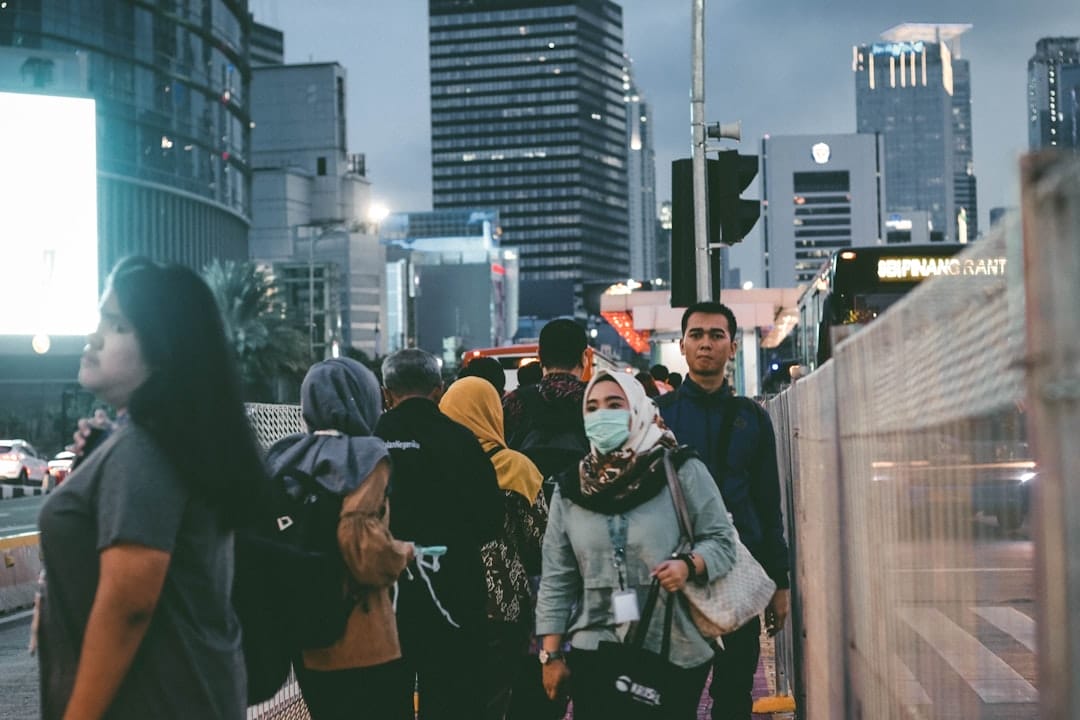Menikmati Keindahan Taman Senayan 2 di Jakarta